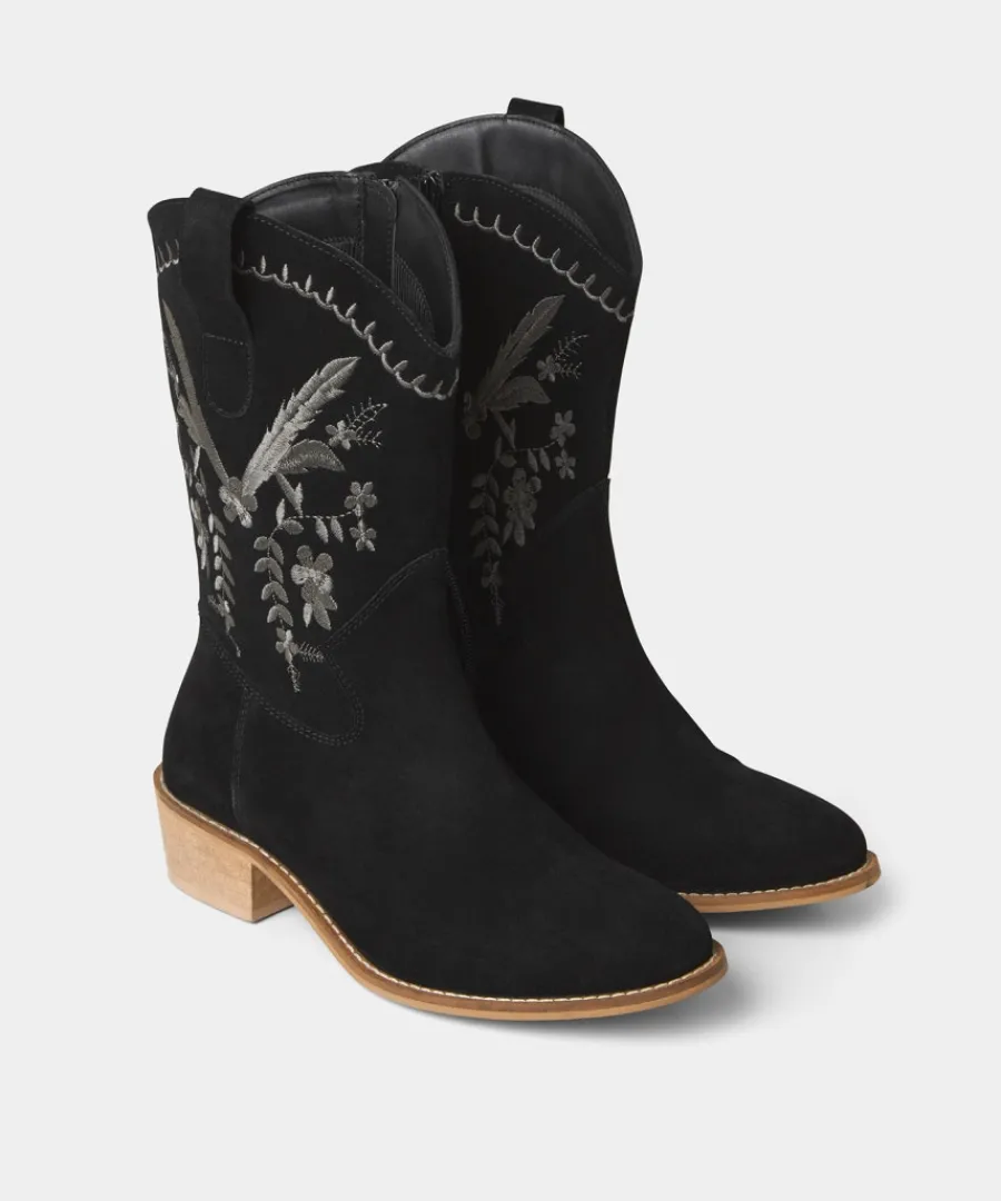 belvedere_embroidered_suede_boots_2.webp Joe Browns Boots & Shoes<Belvedere Embroidered Suede Boots