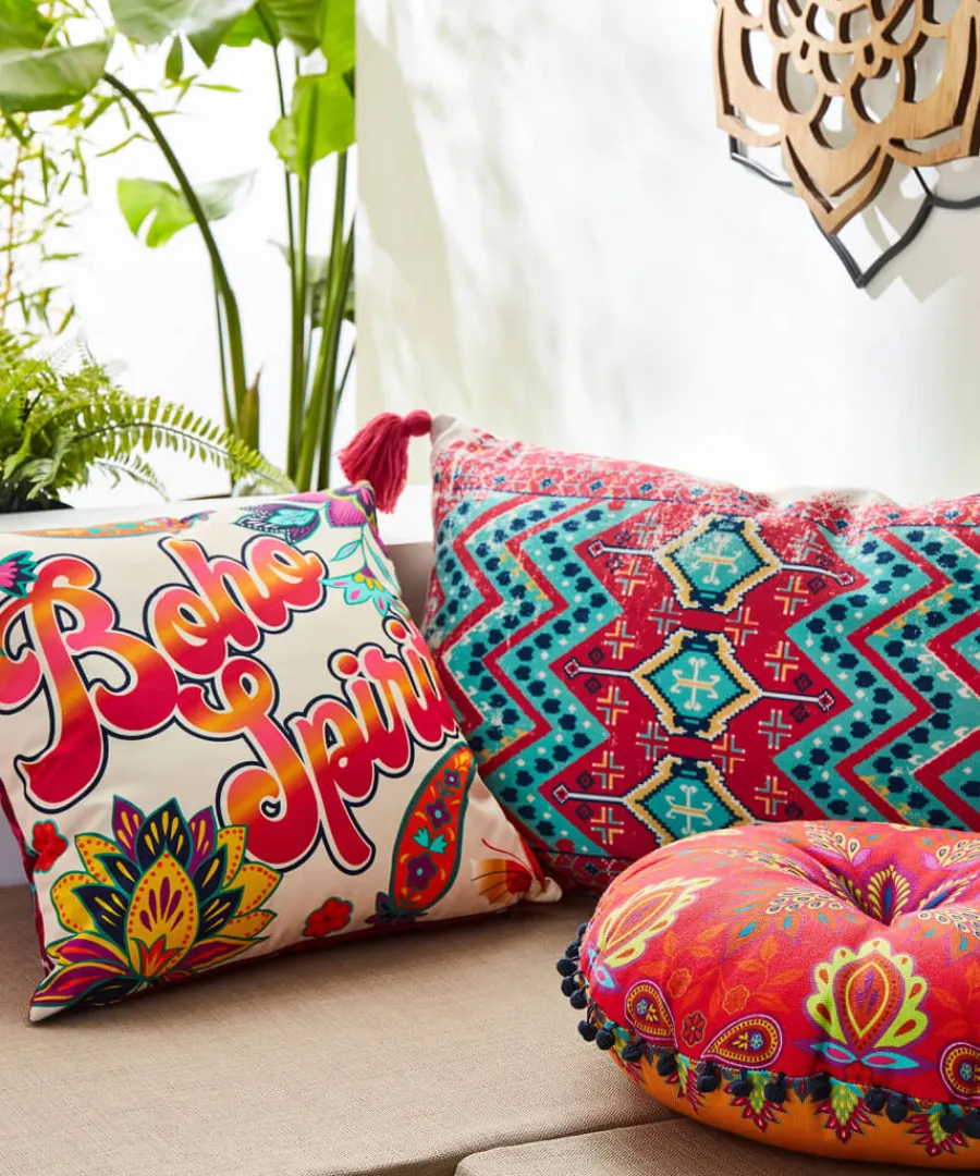 boho_spirit_reversible_outdoor_cushion_4.webp Joe Browns Nature Decor<Boho Spirit Reversible Outdoor Cushion