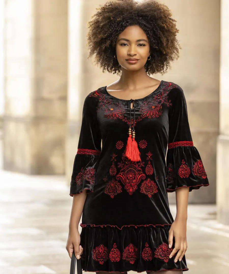 evie_embroidered_tunic_2.webp Joe Browns Dresses<Evie Embroidered Tunic