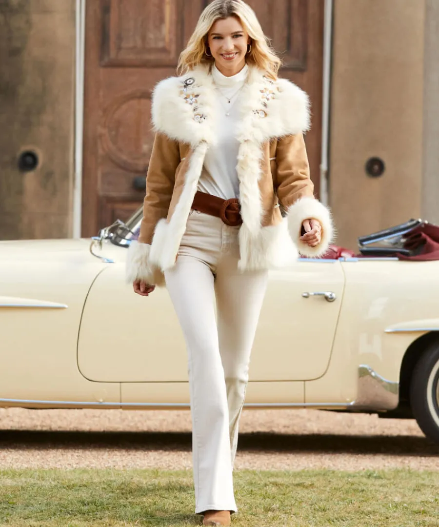 fantastic_faux_fur_coat_5.webp Joe Browns Coats & Jackets<Fantastic Faux Fur Coat