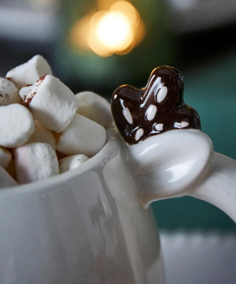 festive_white_reindeer_mug_2.webp Joe Browns Christmas Decorations<Festive White Reindeer Mug
