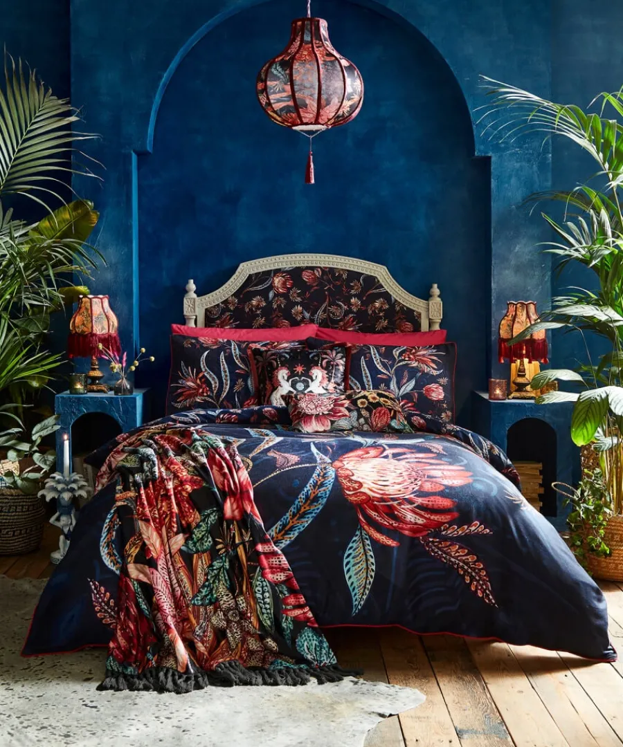 flamboyant_florals_reversible_bed_set_2.webp Joe Browns Bedding<Flamboyant Florals Reversible Bed Set