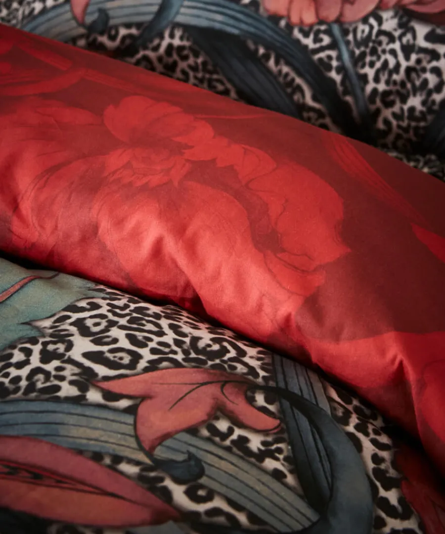 funky_floral_leopard_reversible_bed_set_4.webp Joe Browns Bedding<Funky Floral Leopard Reversible Bed Set