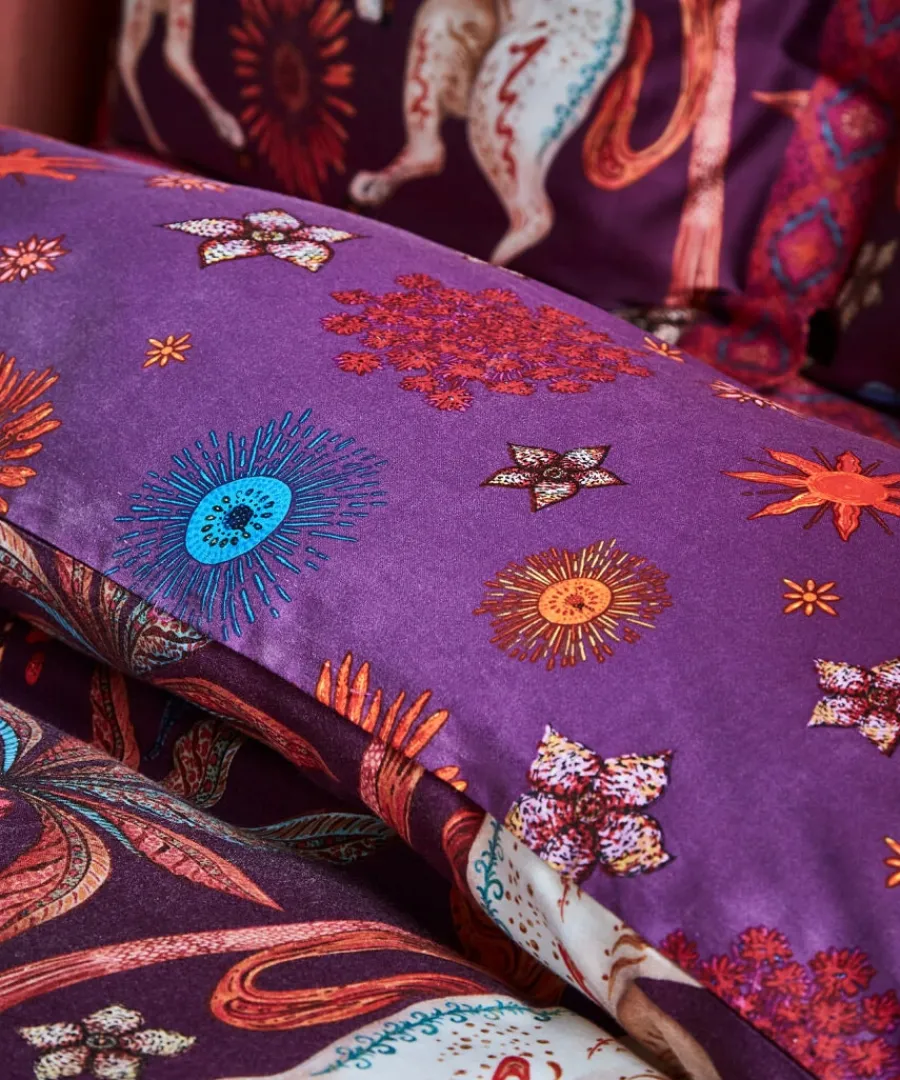 hypnotic_horses_reversible_bed_set_4.webp Joe Browns Bedding<Hypnotic Horses Reversible Bed Set