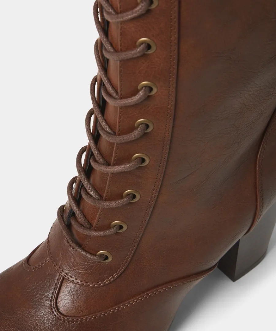 louis_street_lace_up_boots_4.webp Joe Browns Boots & Shoes<Louis Street Lace Up Boots