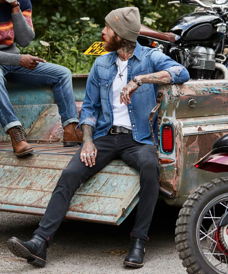 loved_and_lived_in_denim_shirt_5.webp Joe Browns Shirts<Loved And Lived In Denim Shirt