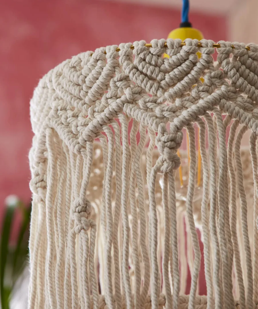 magnificent_macrame_tiered_shade_3.webp Joe Browns Nature Decor<Magnificent Macrame Tiered Shade