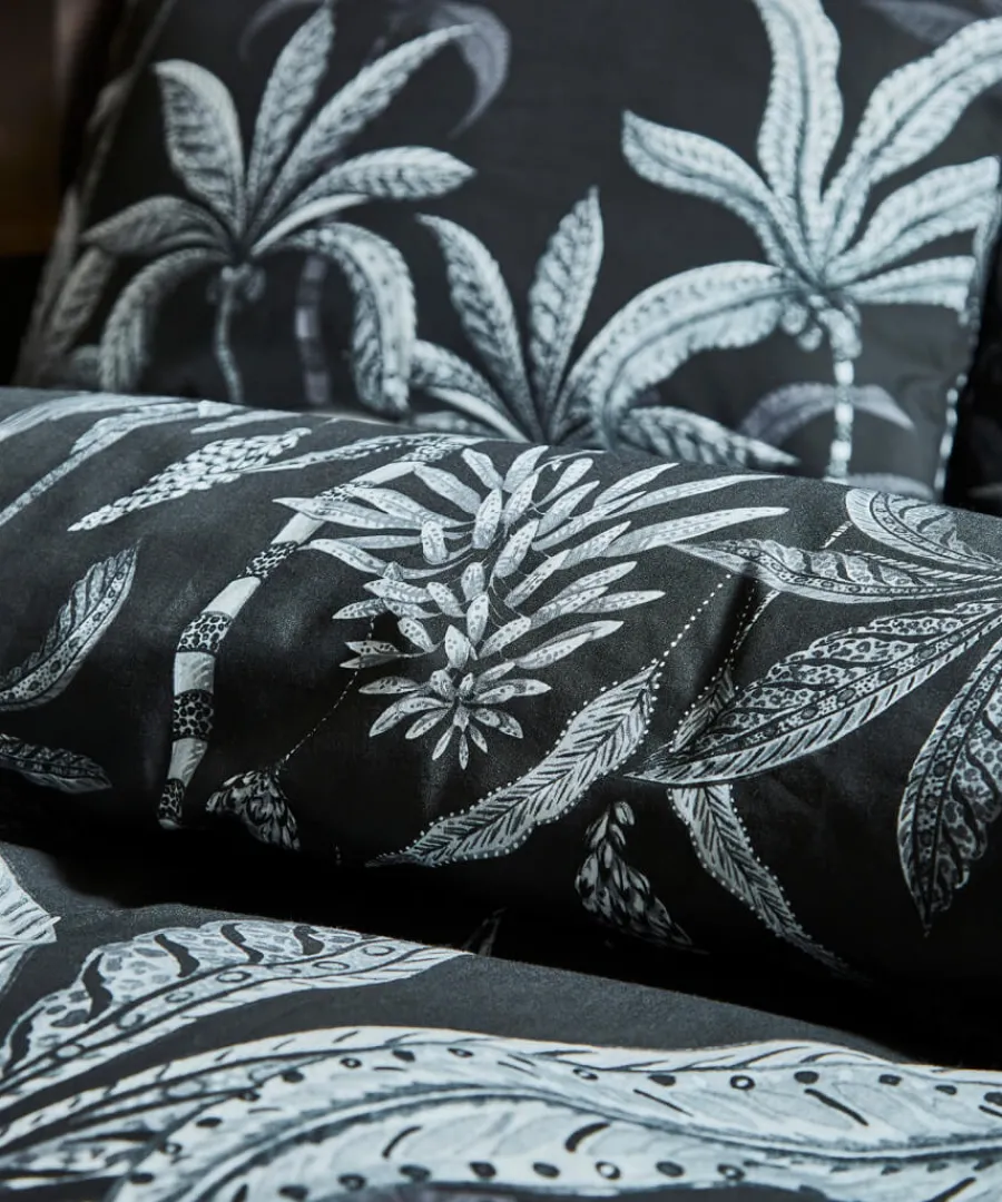 perfect_palms_reversible_bed_set_6.webp Joe Browns Bedding<Perfect Palms Reversible Bed Set
