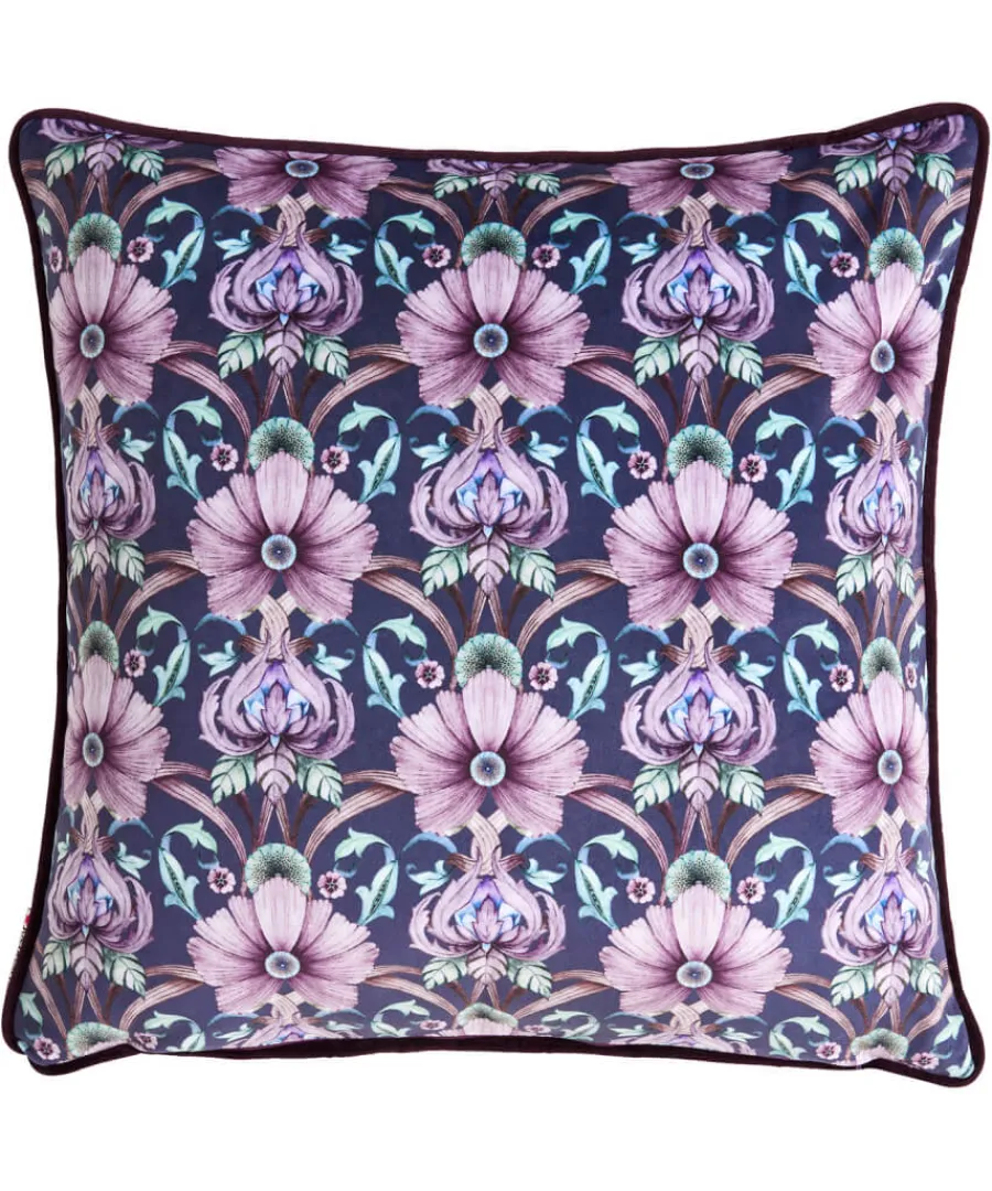poised_peacocks_reversible_cushion_1.webp Joe Browns Cosy This Christmas<Poised Peacocks Reversible Cushion