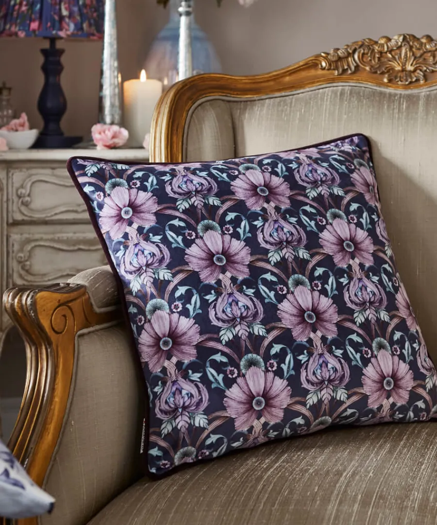 poised_peacocks_reversible_cushion_3.webp Joe Browns Cosy This Christmas<Poised Peacocks Reversible Cushion