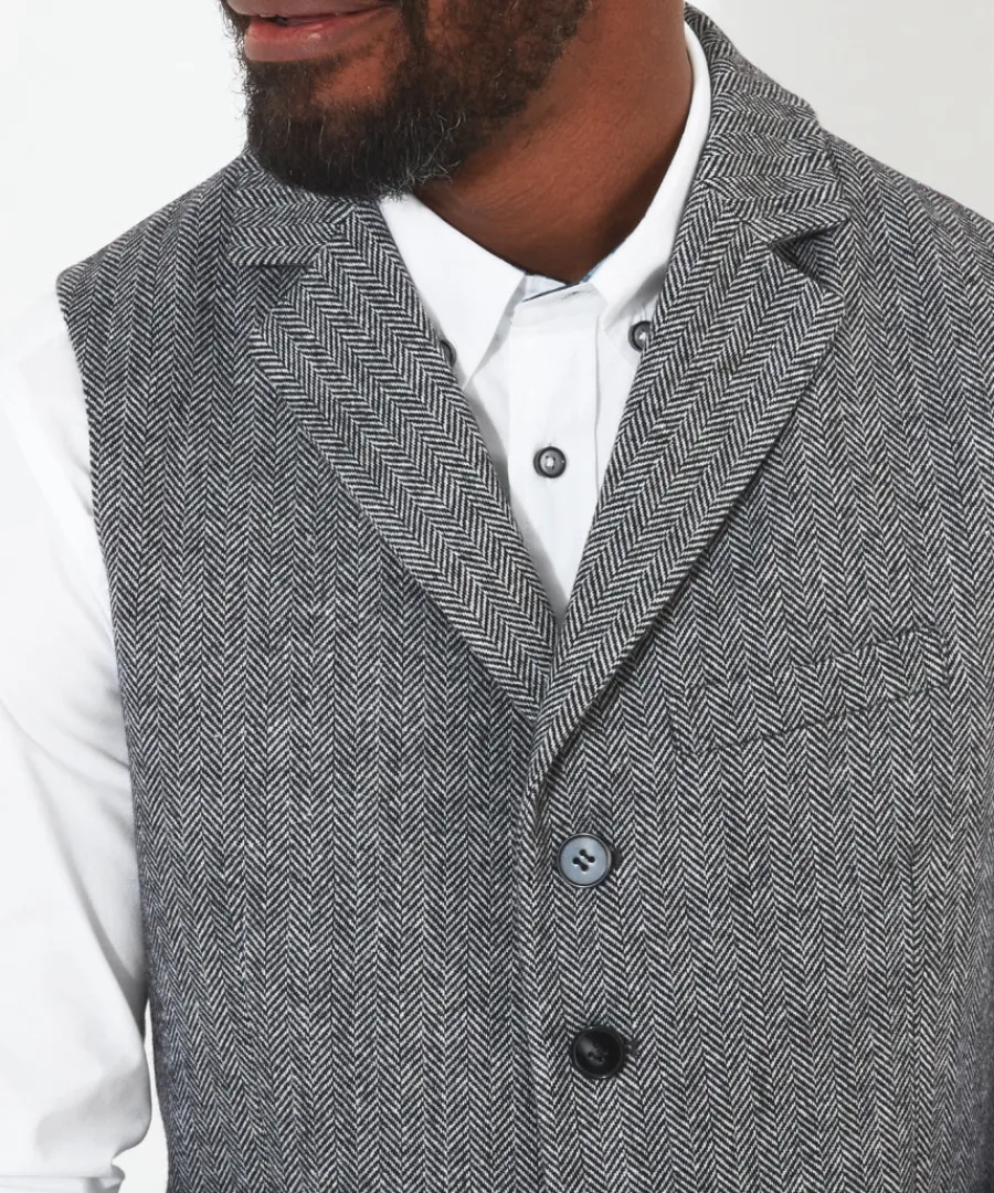 tailored_to_perfection_waistcoat_5.webp Joe Browns Coats & Jackets<Tailored To Perfection Waistcoat