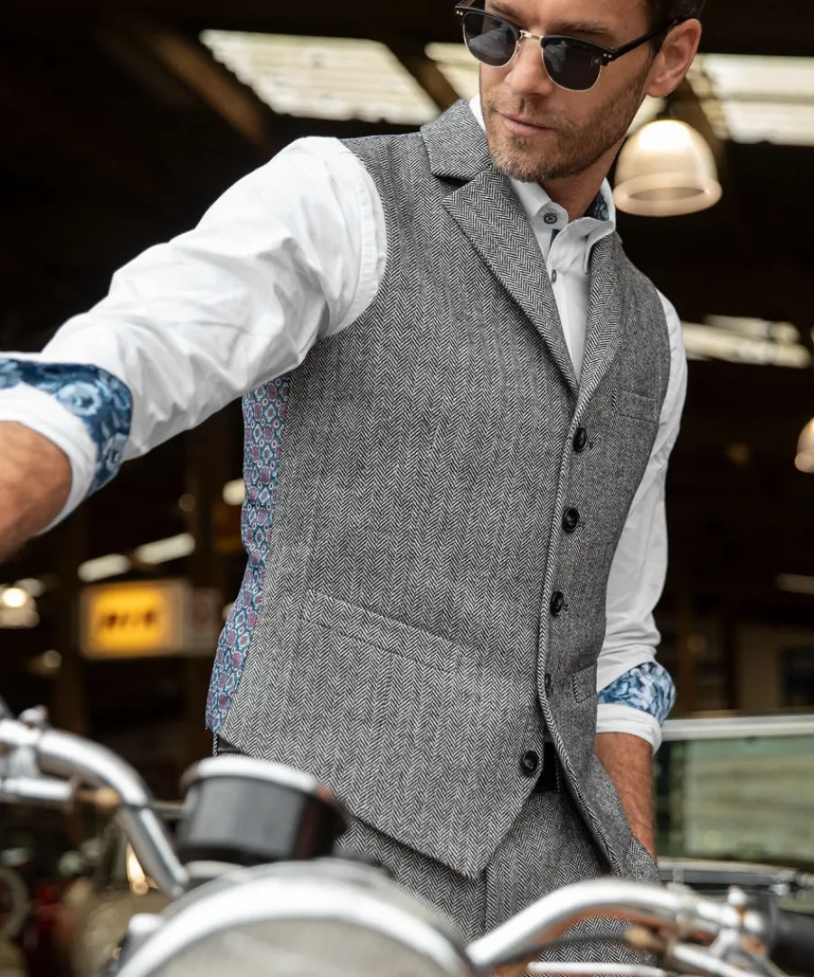 tailored_to_perfection_waistcoat_7.webp Joe Browns Coats & Jackets<Tailored To Perfection Waistcoat