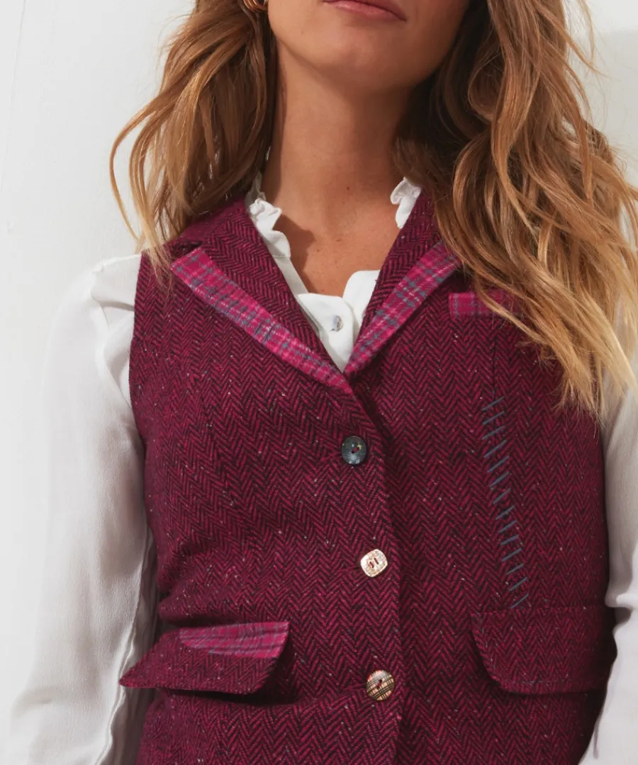 ultimate_classic_waistcoat_4.webp Joe Browns Coats & Jackets<Ultimate Classic Waistcoat