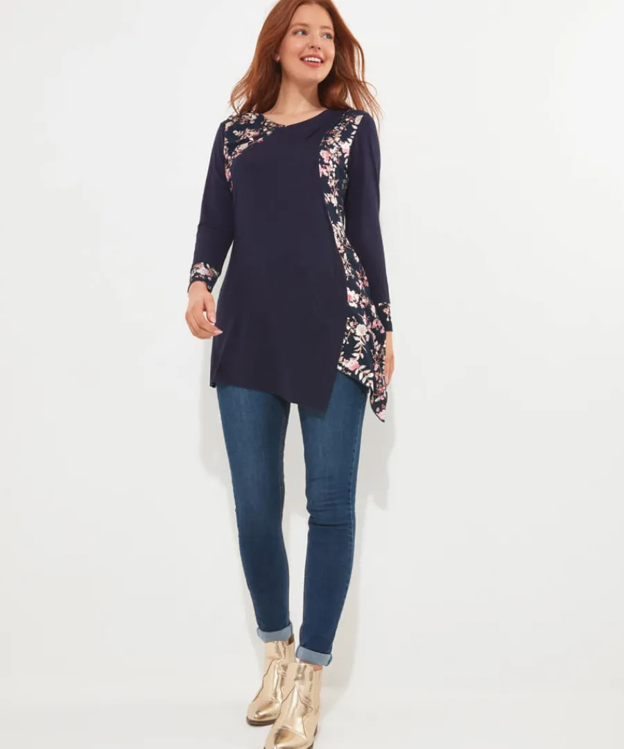 winter_wonders_tunic_2.webp Joe Browns Tops& Tunics & Shirts<Winter Wonders Tunic