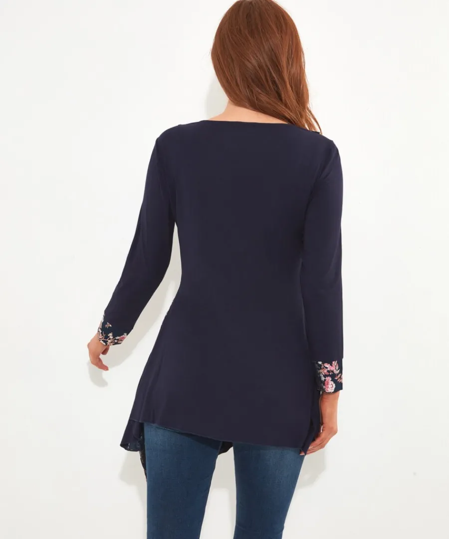 winter_wonders_tunic_3.webp Joe Browns Tops& Tunics & Shirts<Winter Wonders Tunic